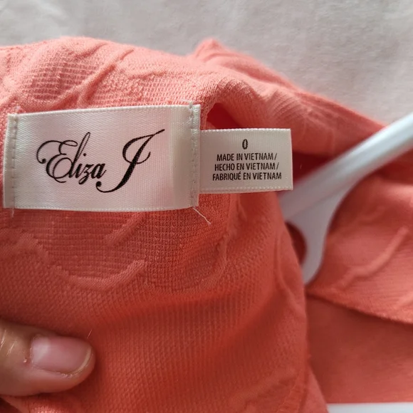 Elegant Coral Floral Dress with side pockets Size Zero - Picture 6 of 8